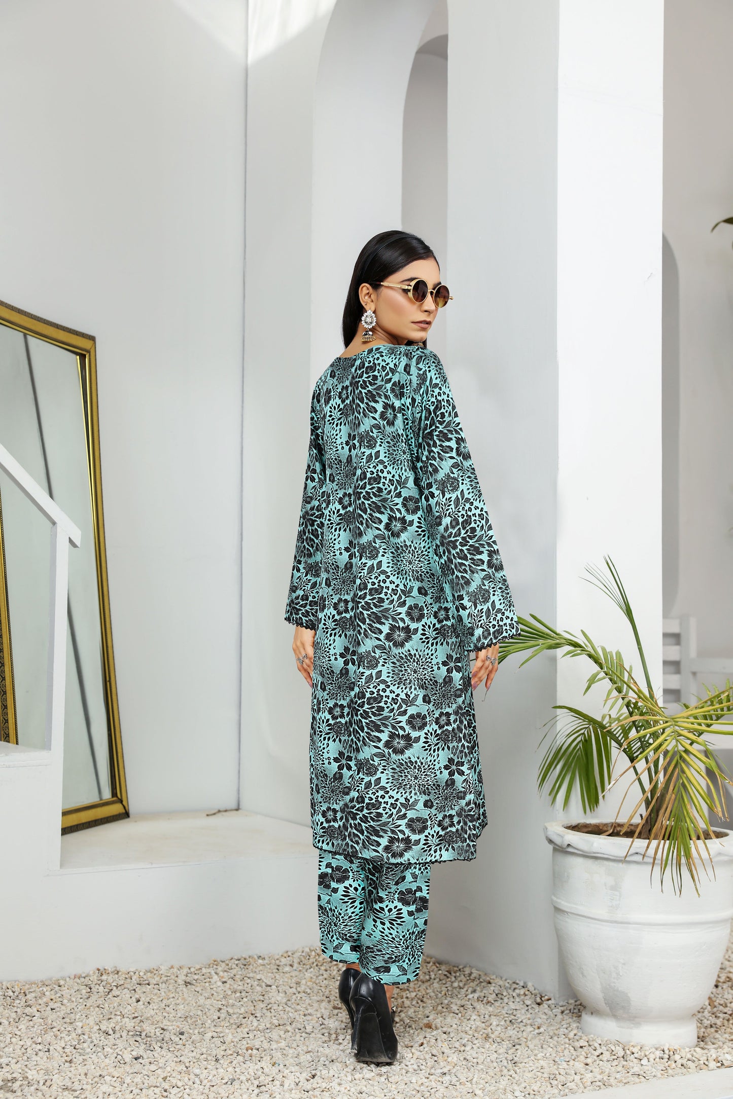 Khaddar 2 Piece Printed All Over Matching Separate