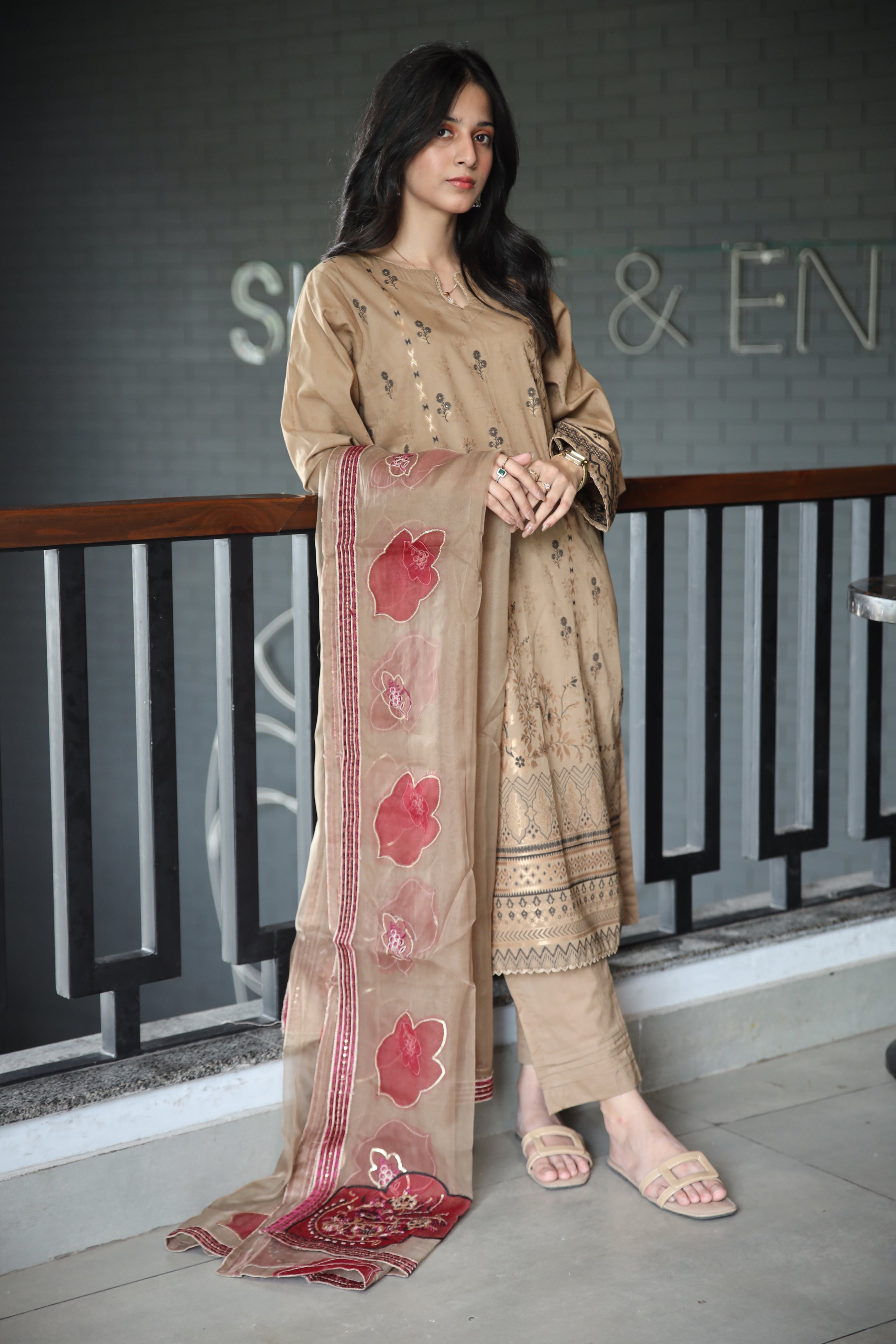 Brosha Lawn with Plain Trouser and Fancy Organza Dupatta