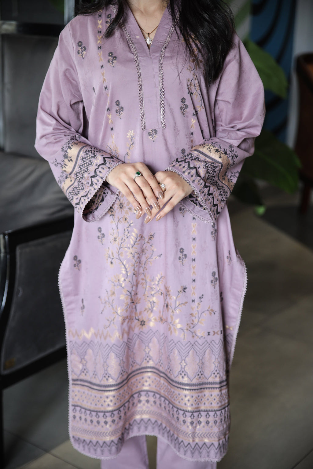 Brosha Lawn with Plain Trouser and Fancy Organza Dupatta