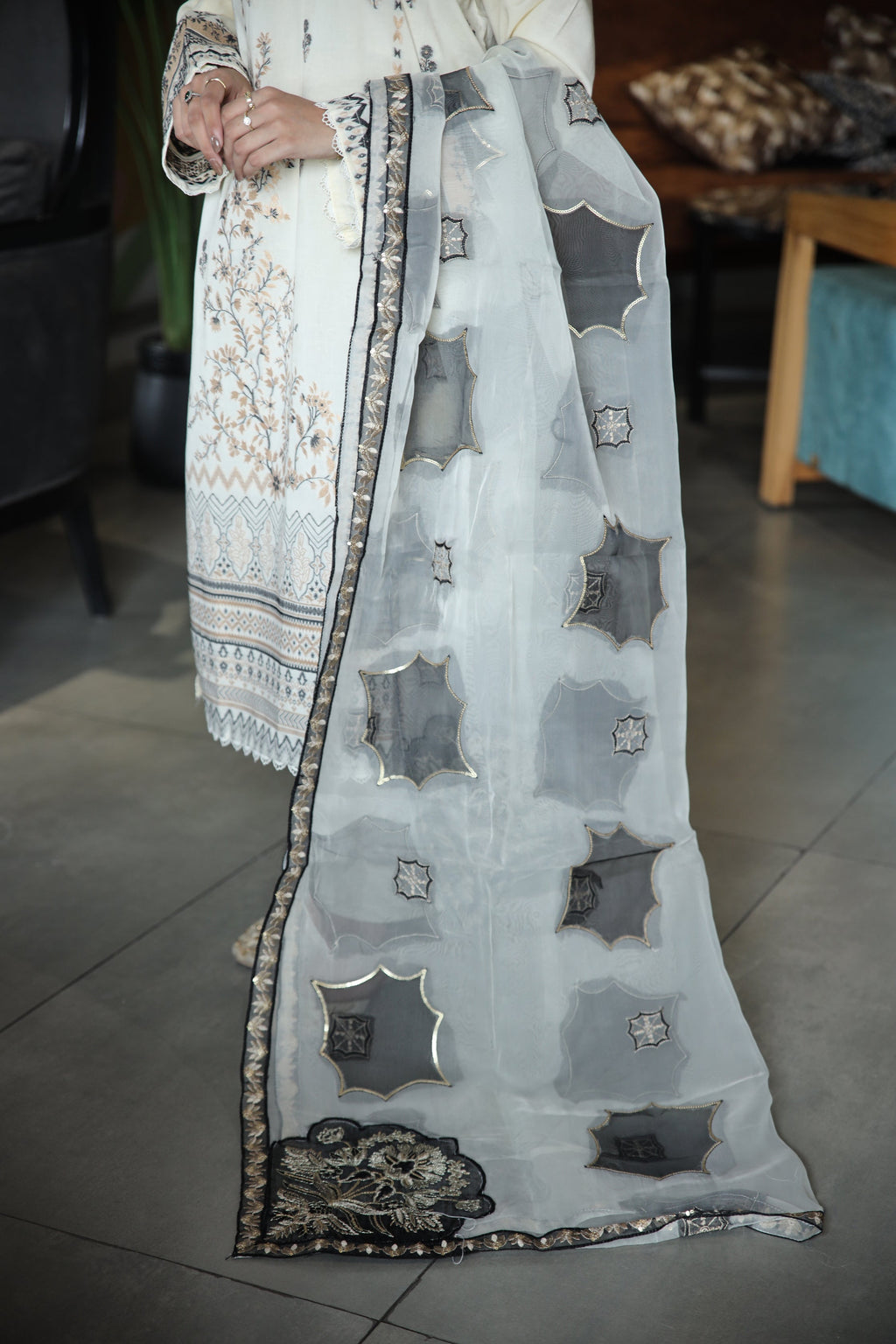 Brosha Lawn with Plain Trouser and Fancy Organza Dupatta