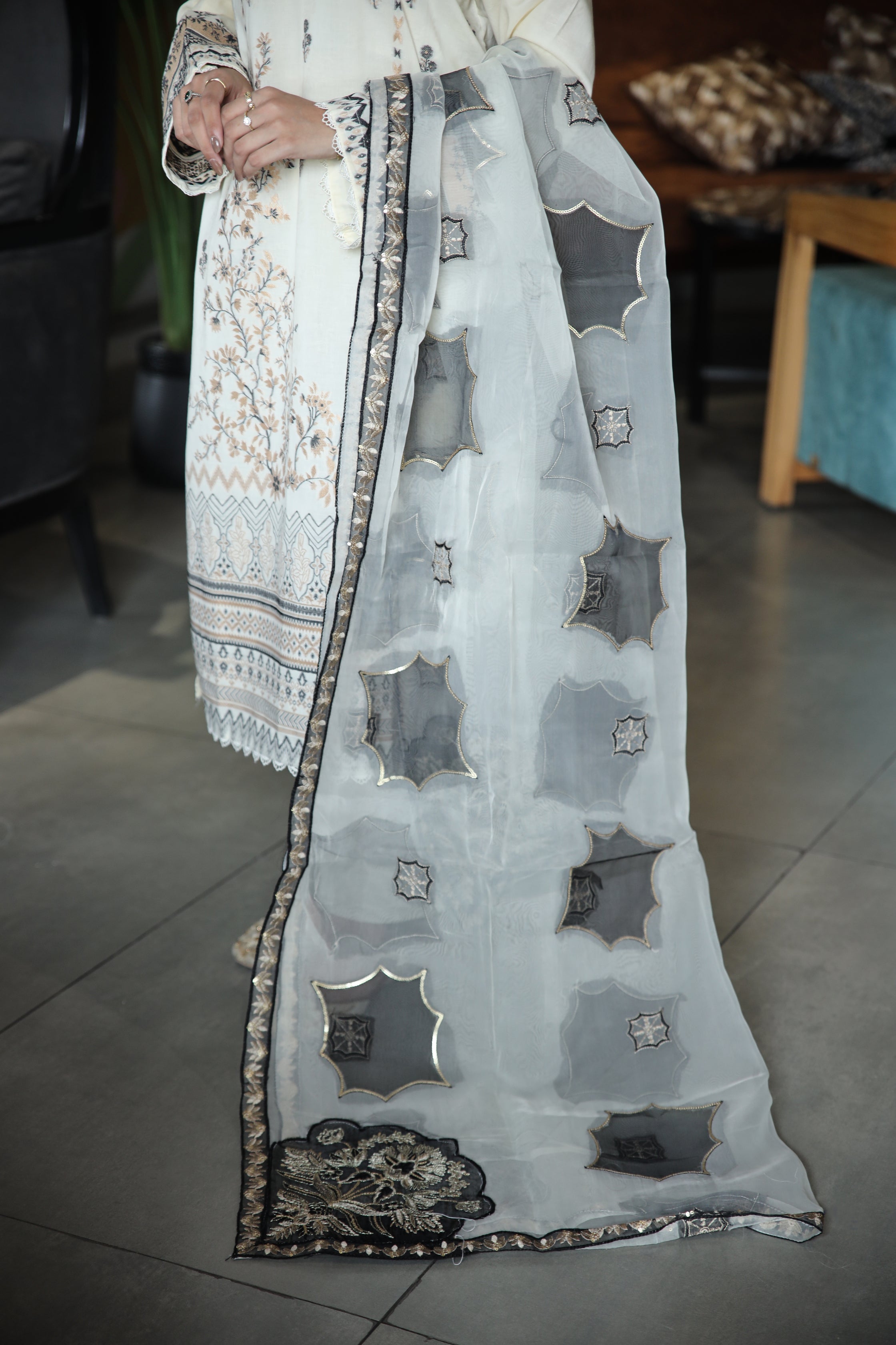 Brosha Lawn with Plain Trouser and Fancy Organza Dupatta