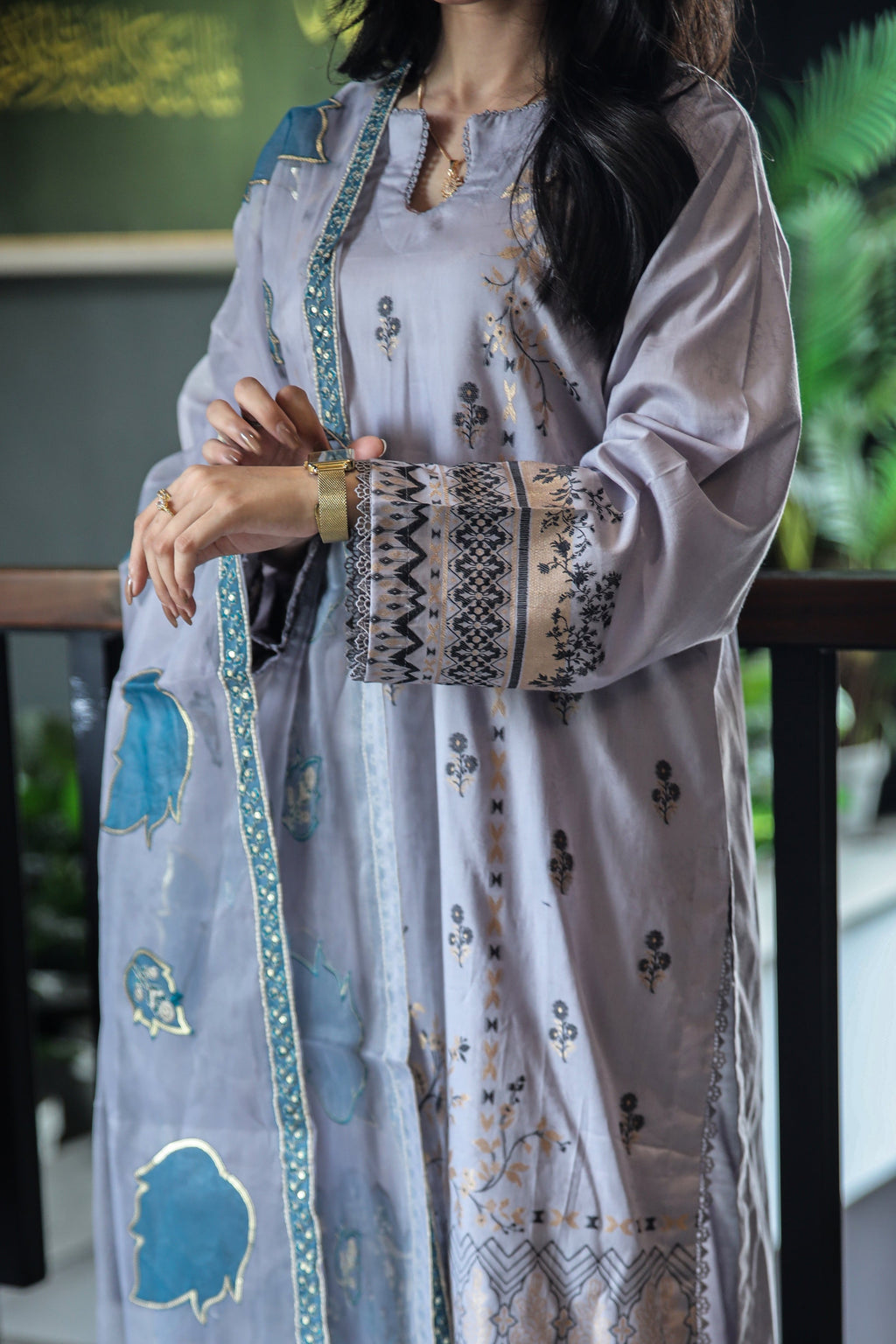 Brosha Lawn with Plain Trouser and Fancy Organza Dupatta