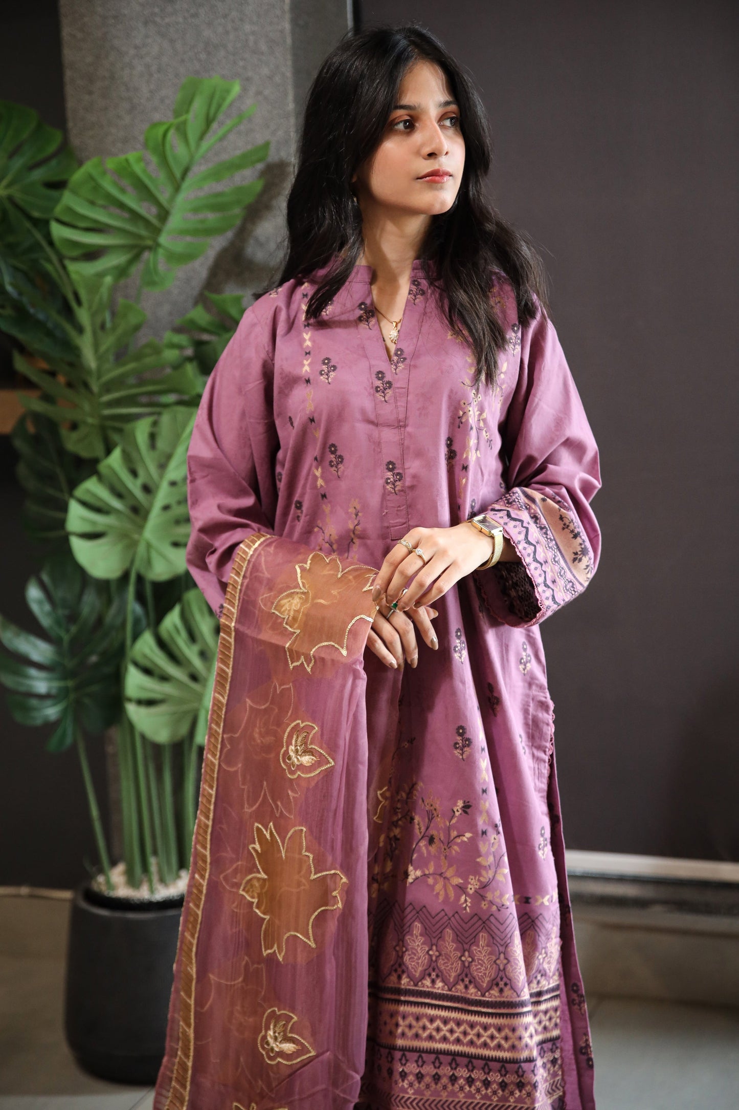 Brosha Lawn with Plain Trouser and Fancy Organza Dupatta