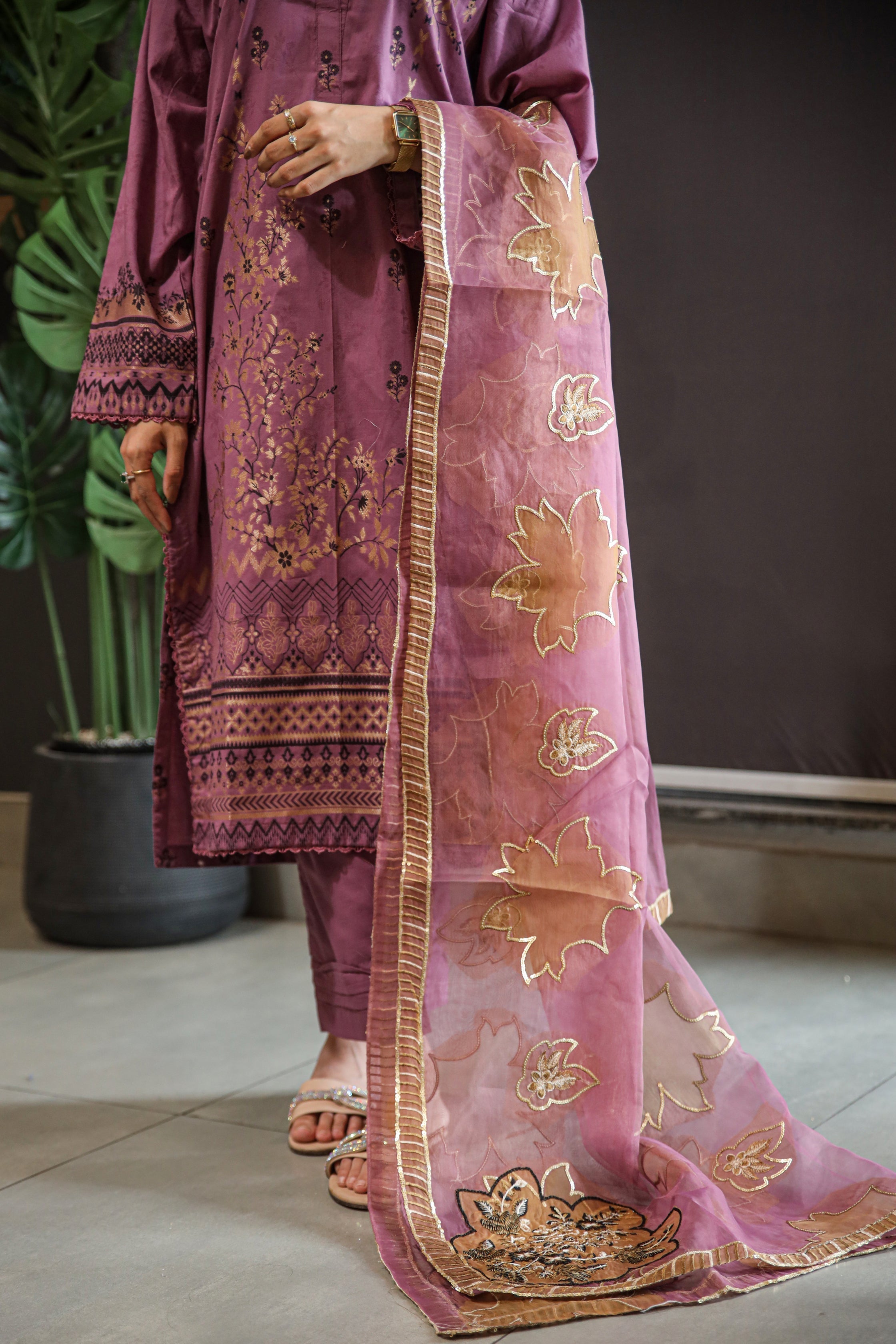 Brosha Lawn with Plain Trouser and Fancy Organza Dupatta
