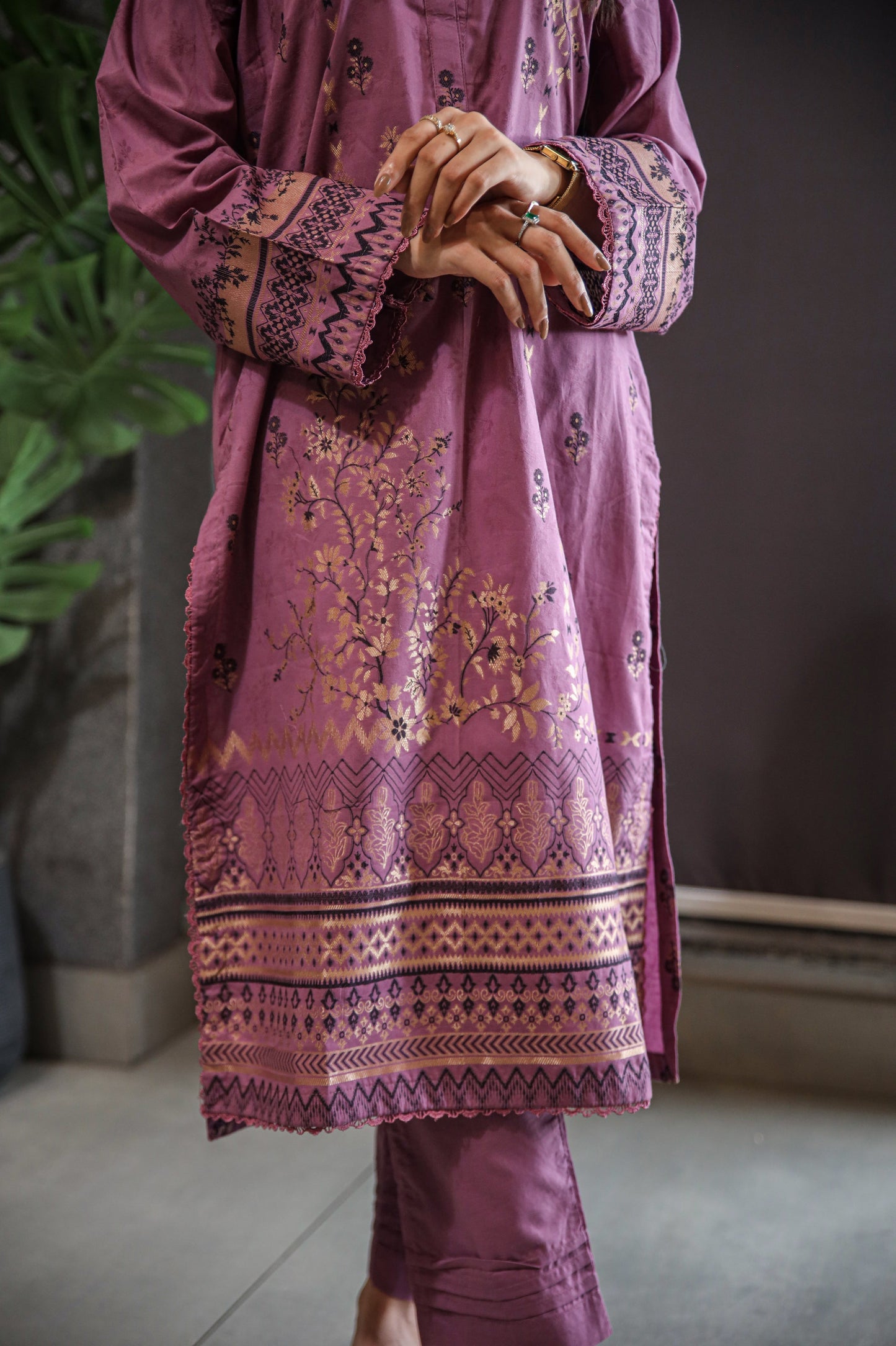 Brosha Lawn with Plain Trouser and Fancy Organza Dupatta