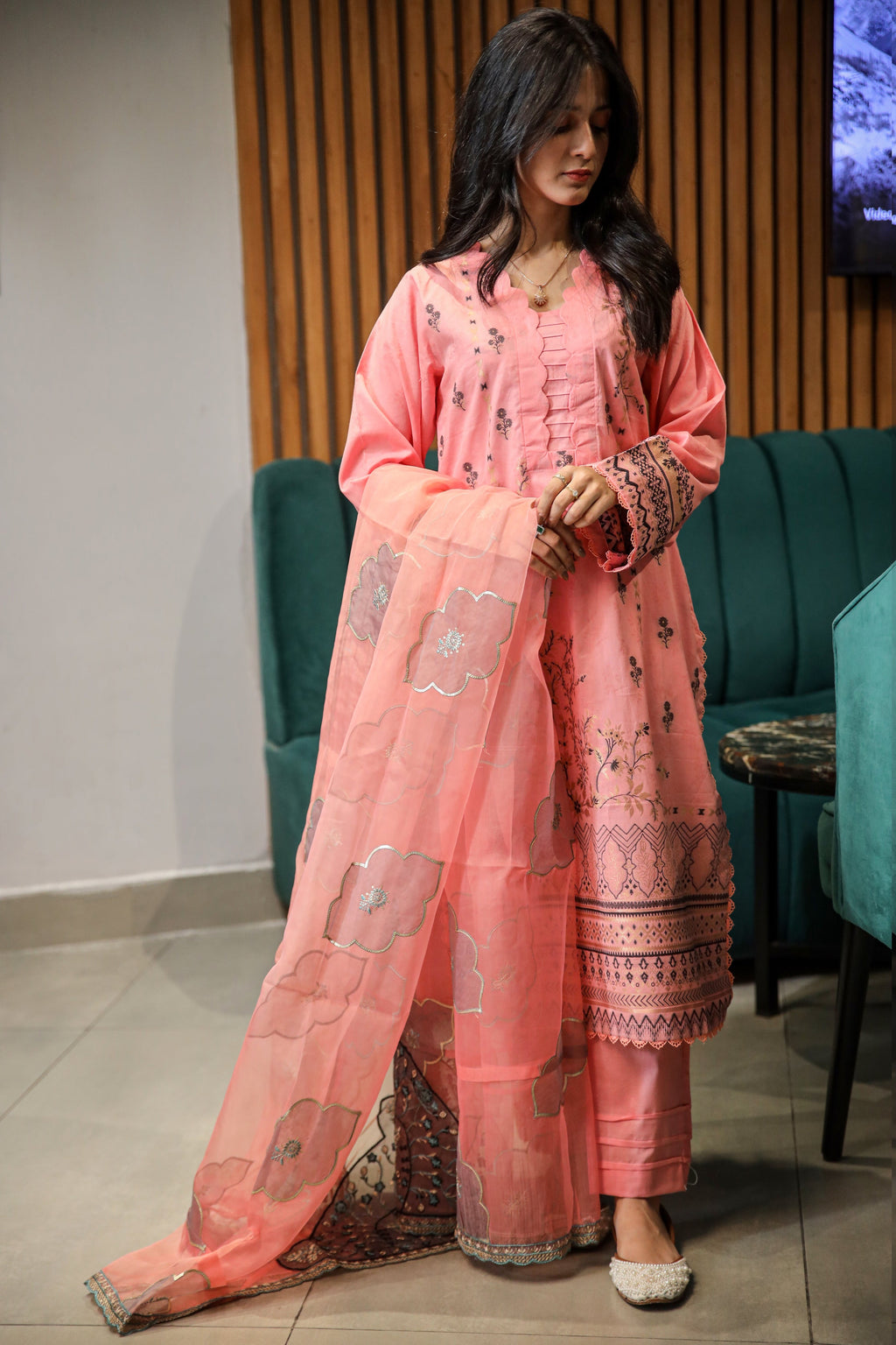 Brosha Lawn with Plain Trouser and Fancy Organza Dupatta