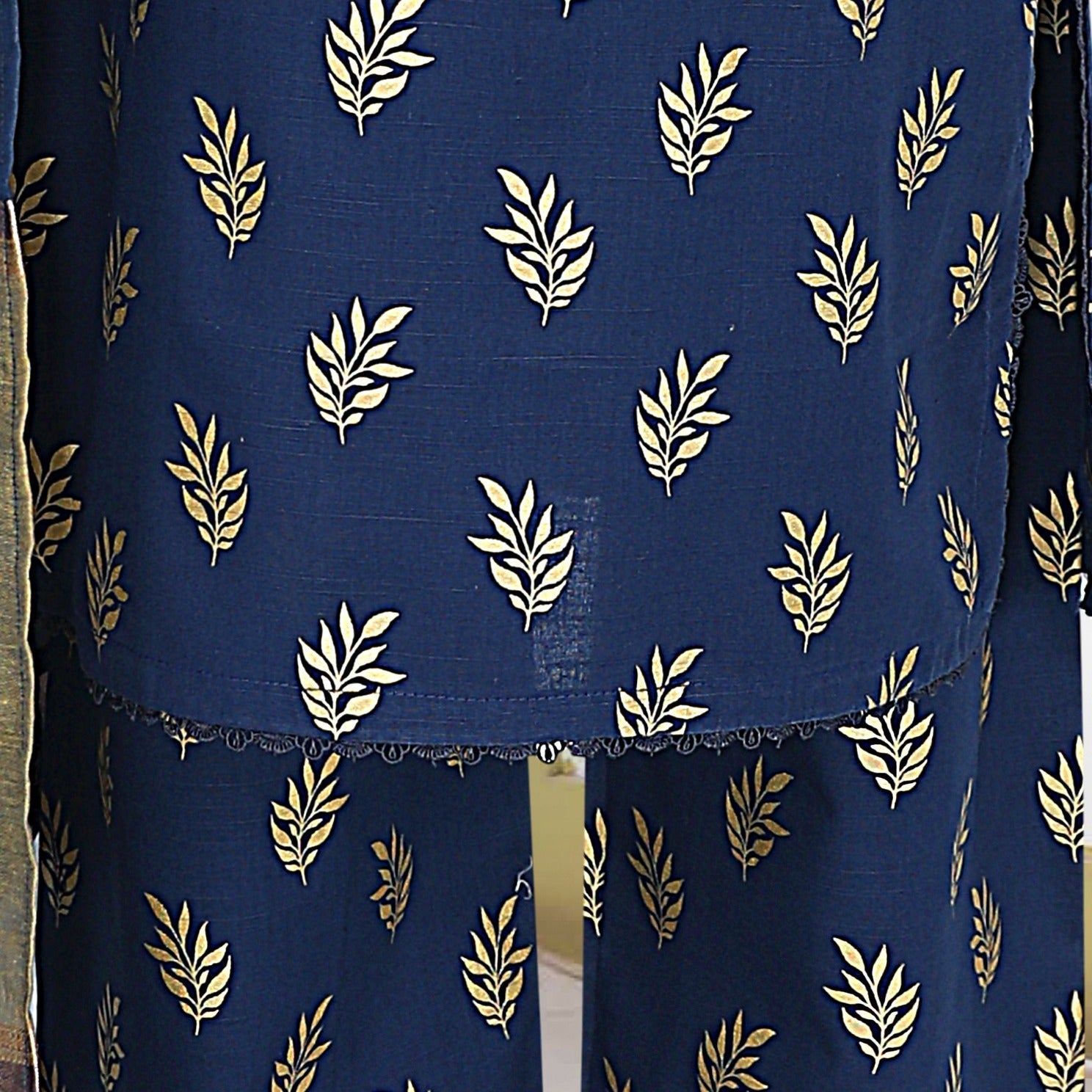 AlKaram Khaddar 3 Piece with Matching Trouser and Banarsi Tilla Shawl