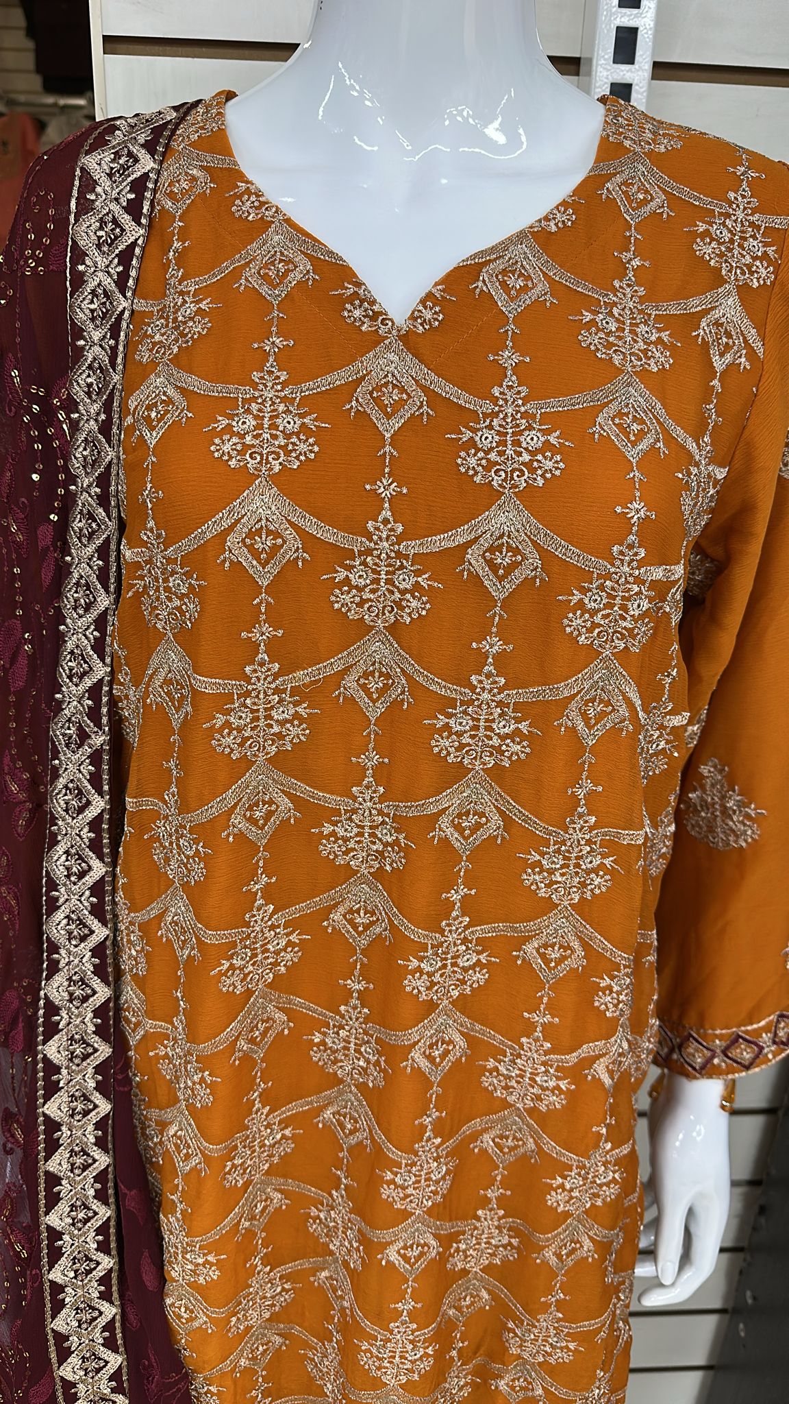 Breeze Exclusive Embriodery Shirt with Raw Silk Trouser and Embriodery Contrast Dupatta