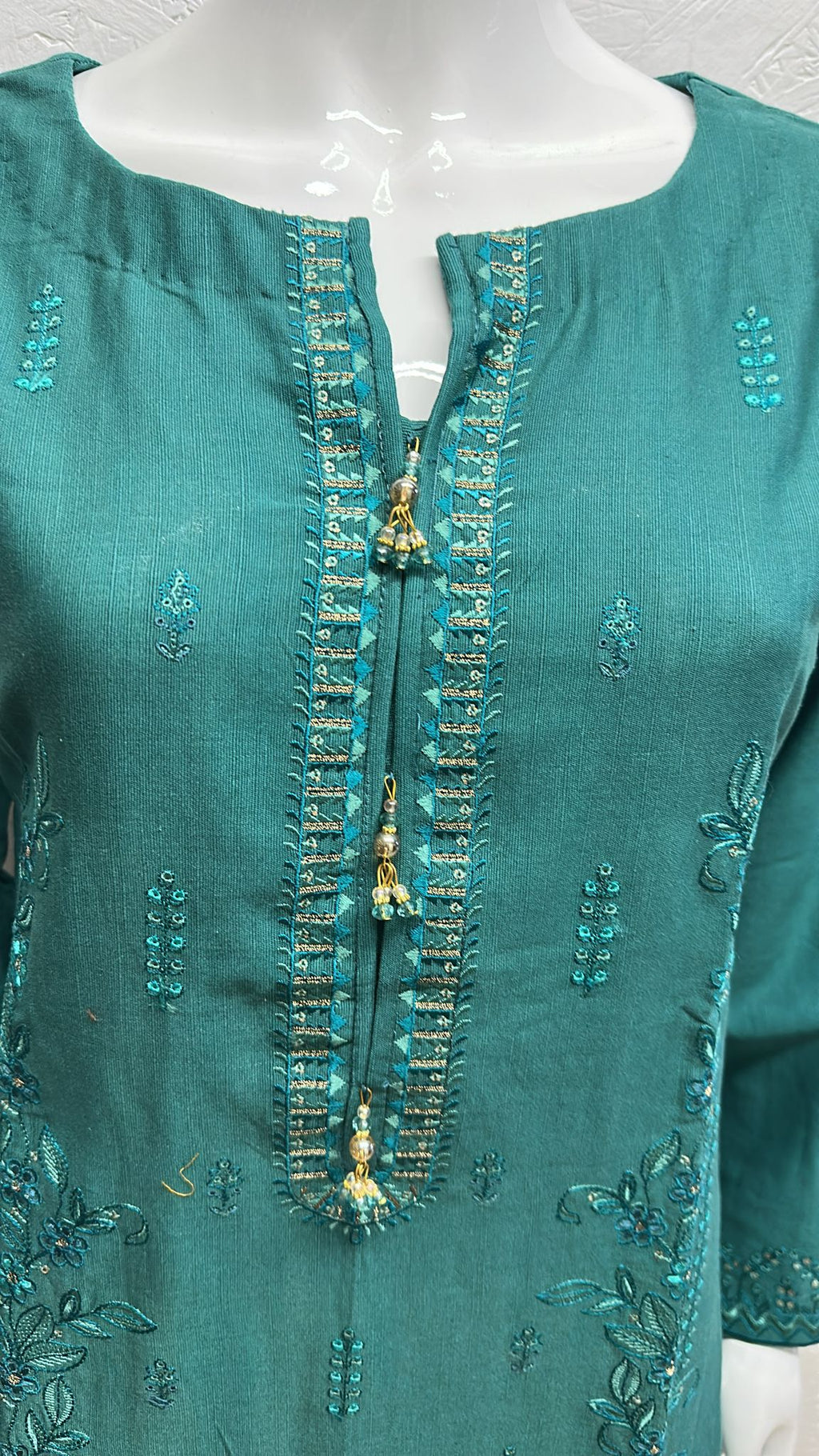 Khaddar 3 Piece Breeze Style with Plain Trouser and Printed Khaddar Dupatta