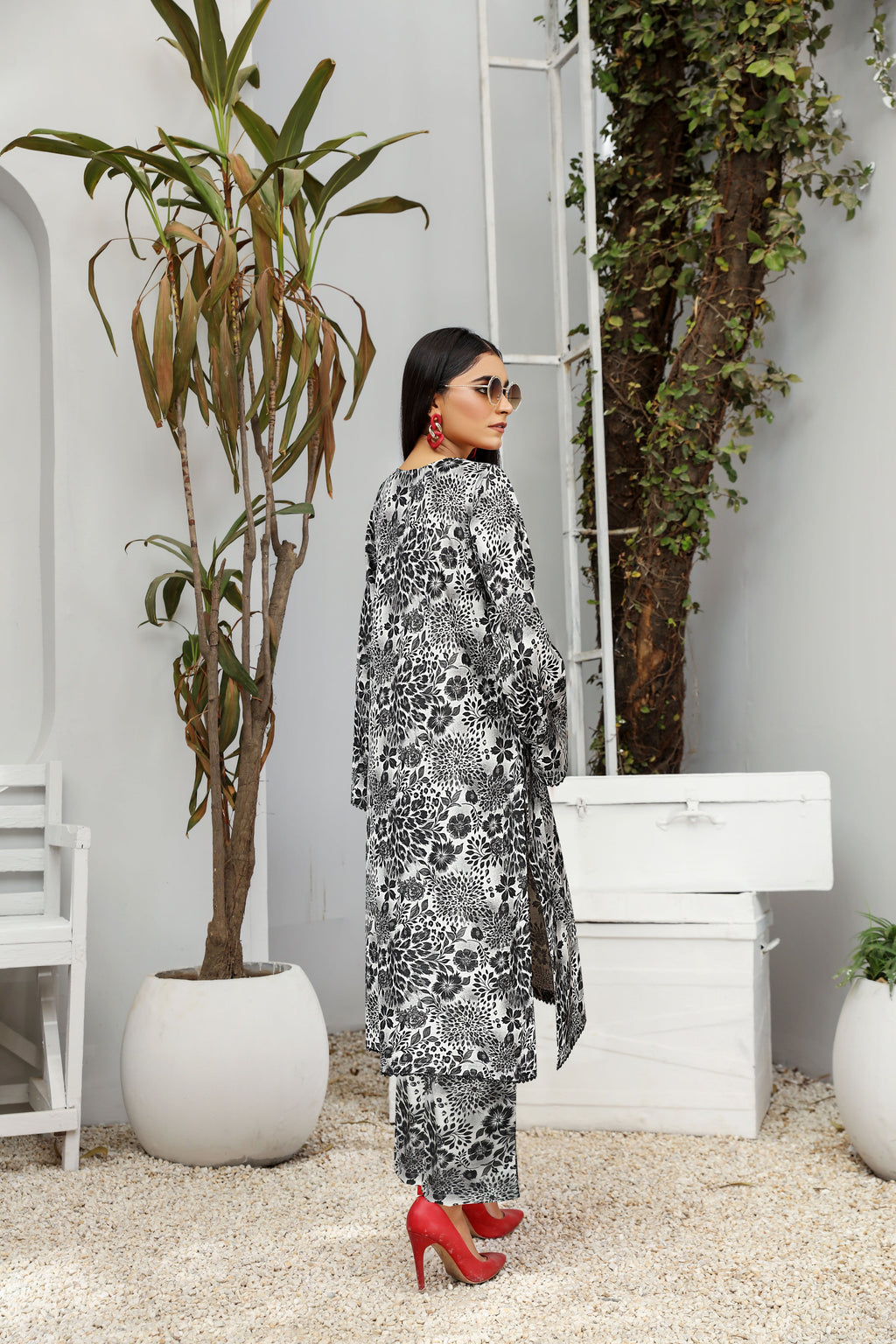 Khaddar 2 Piece Printed All Over Matching Separate