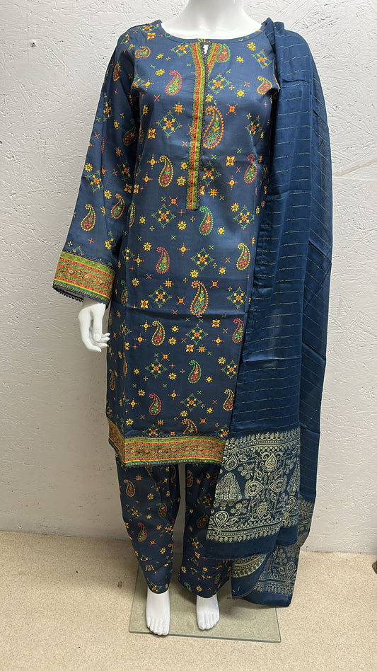 Luxury Lawn 3 Piece with Matching Trouser and Banarsi Dupatta