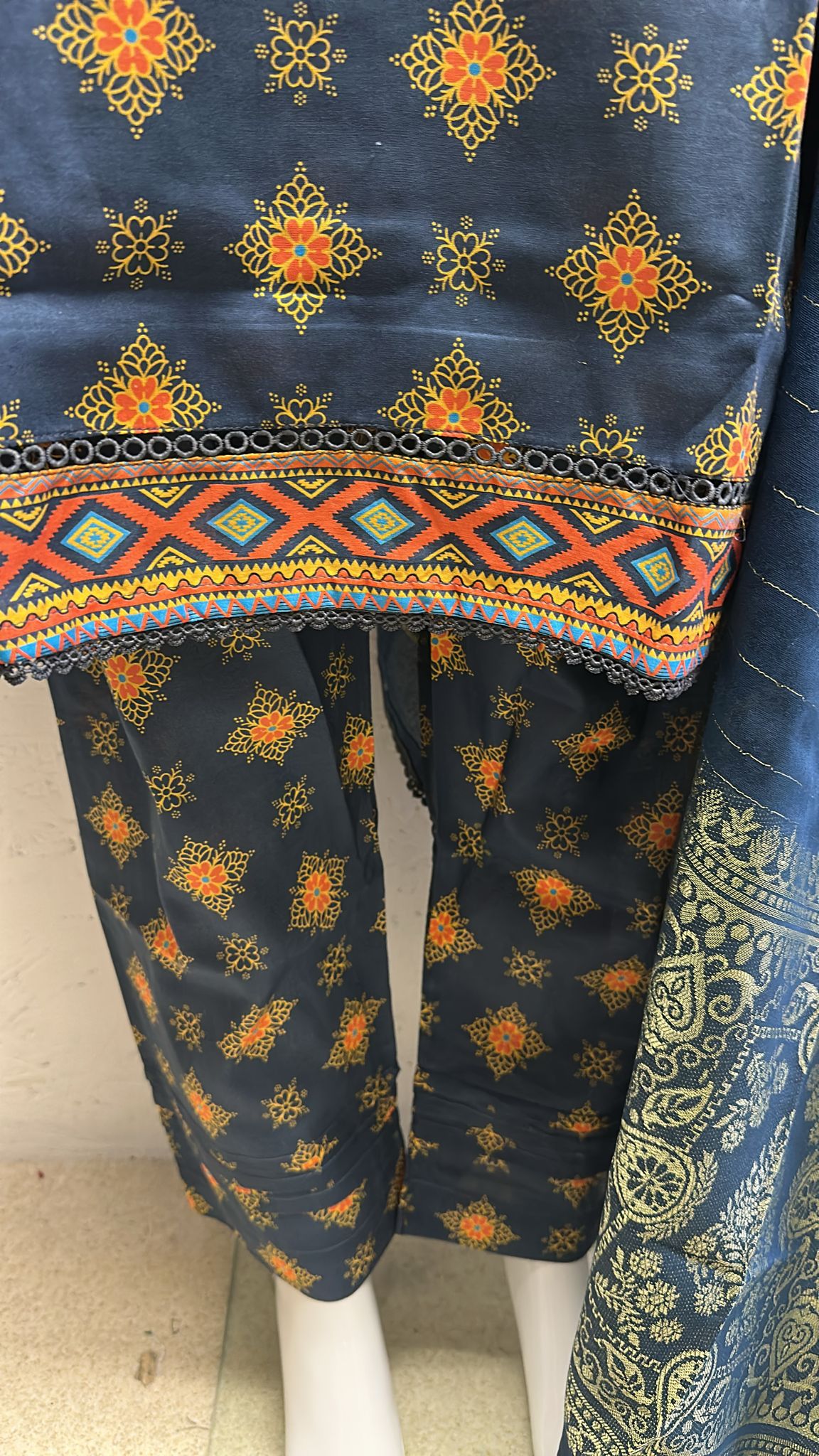 Luxury Lawn 3 Piece with Matching Trouser and Banarsi Dupatta