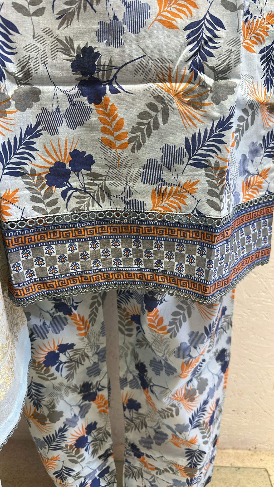 Luxury Lawn 3 Piece with Matching Trouser and Banarsi Dupatta