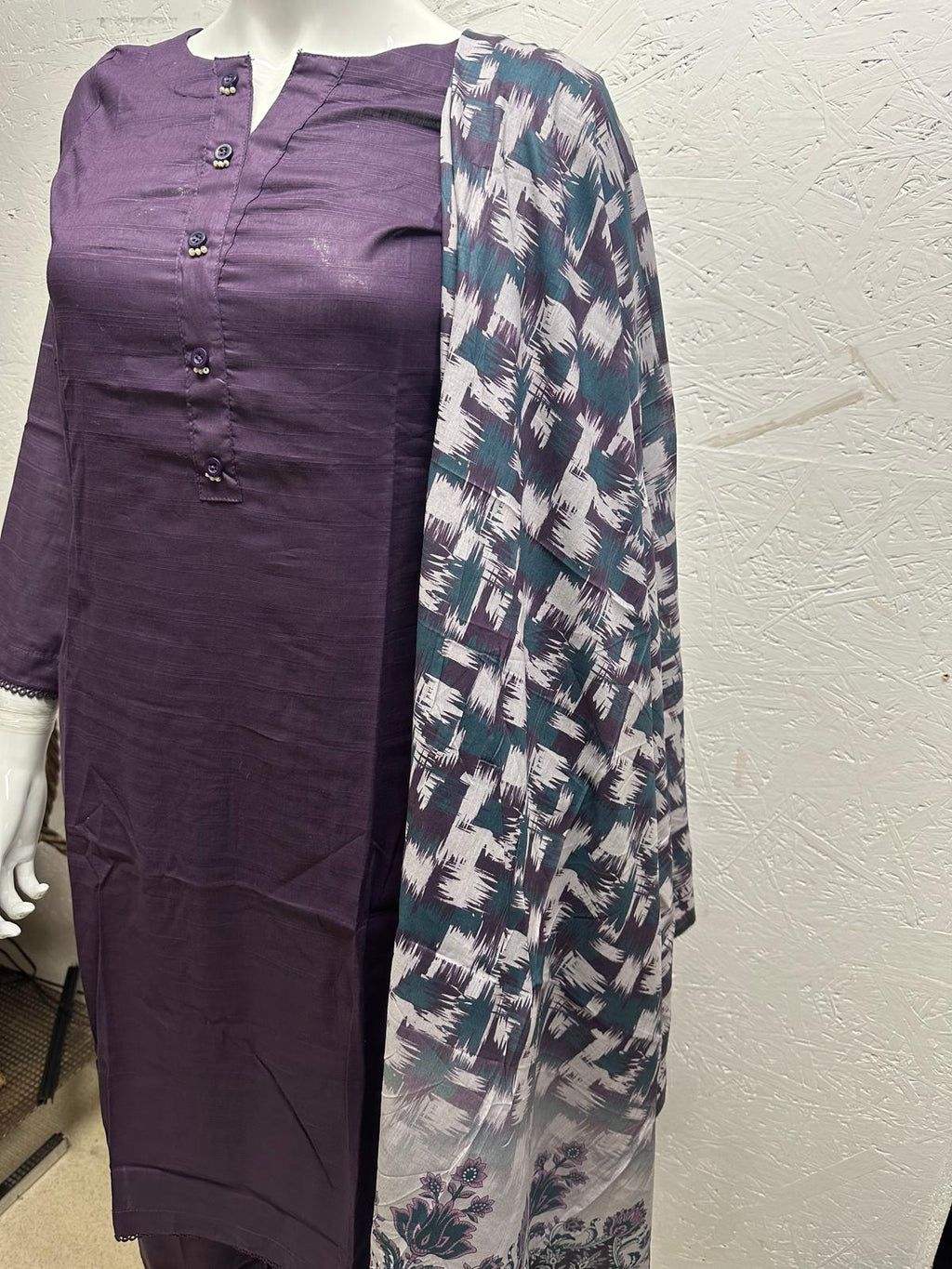 Slub Lawn 3 Piece with Plain Trouser and Printed Lawn Dupatta